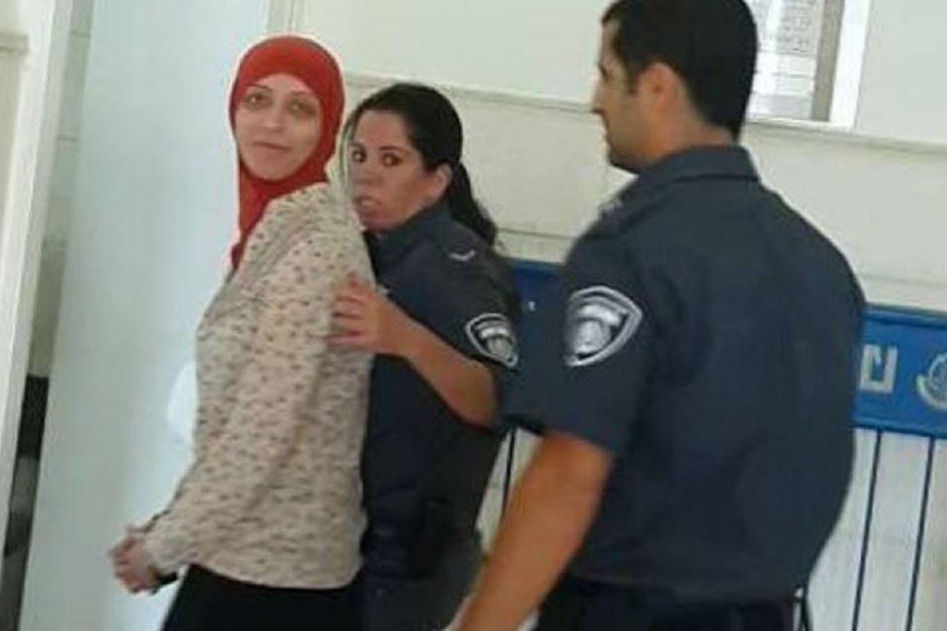 İşgal zindanlarında 36 Filistinli bayan esir tutuluyor